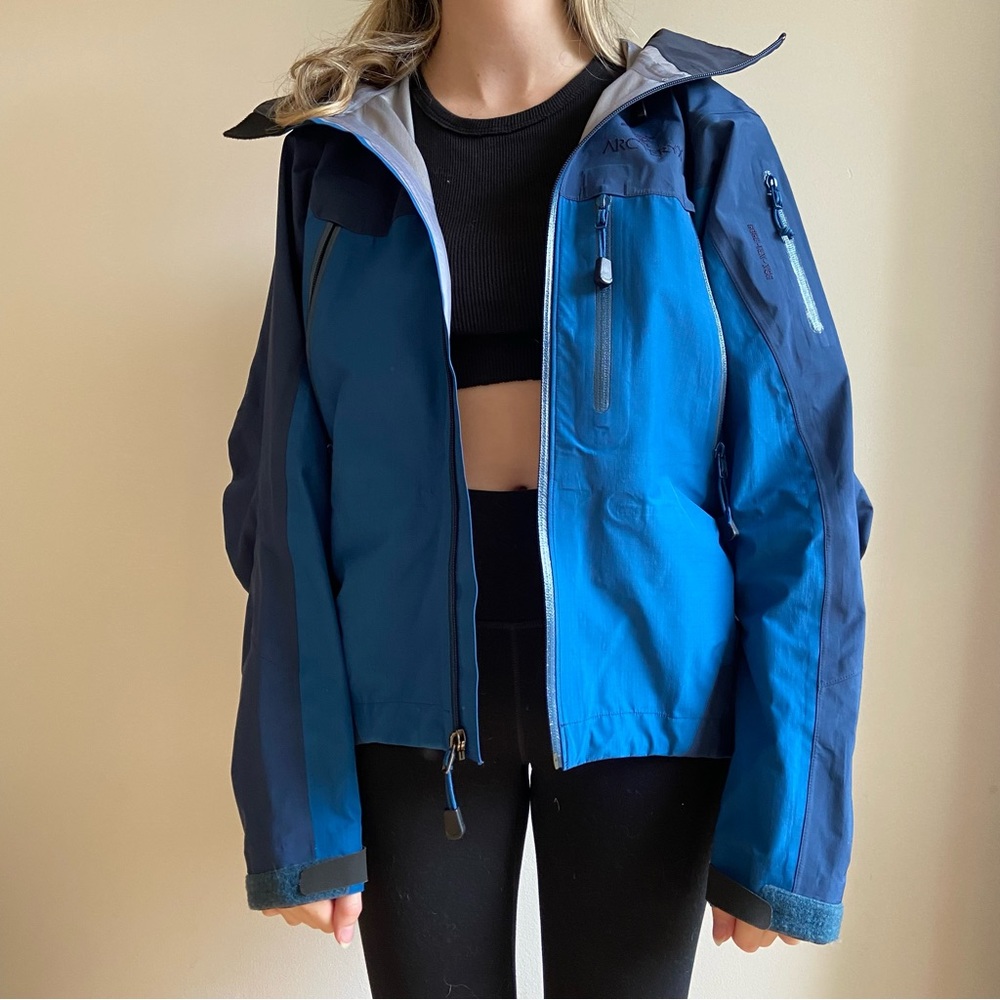 Vintage Arcteryx Rain Jacket